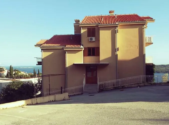 Cozy Apartmant With A Sea View In Apartament