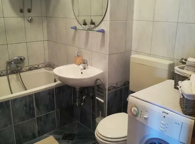 Cozy Apartmant With A Sea View In Апартаменты